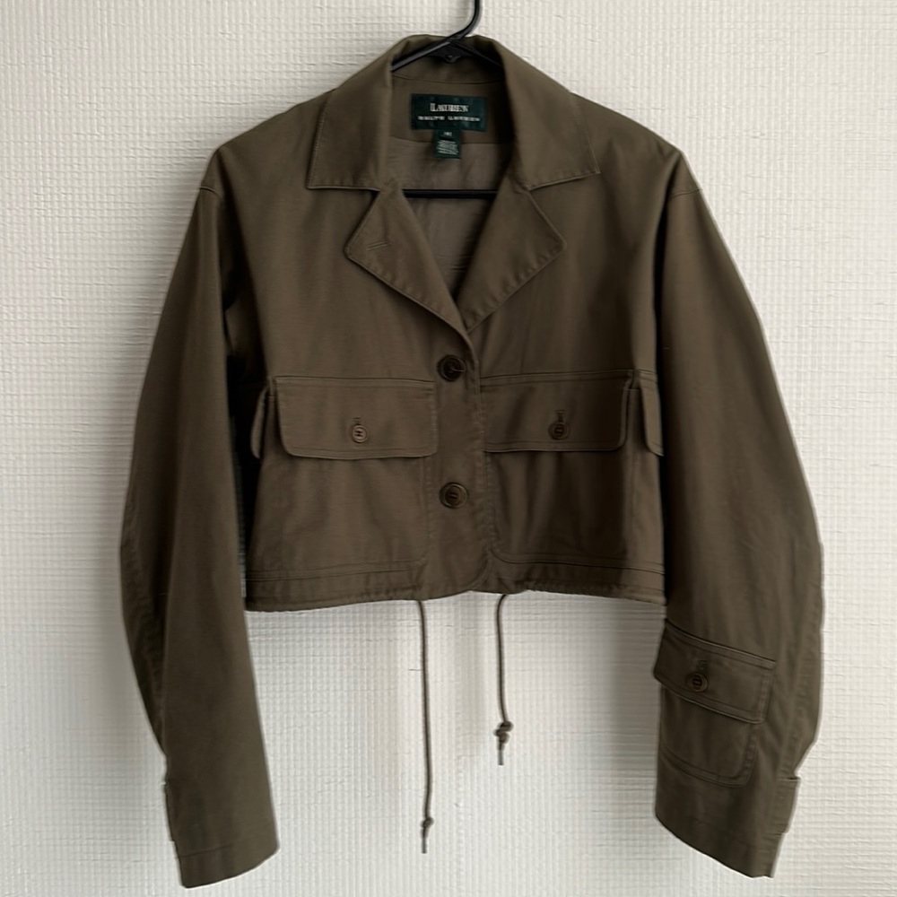 Vintage Ralph Lauren Cropped Army Jacket. Women’s Medium. SO freaking cool.